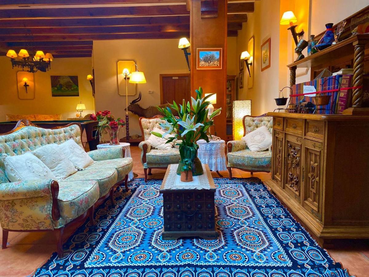 Hotel El Curro Burunchel Eksteriør billede