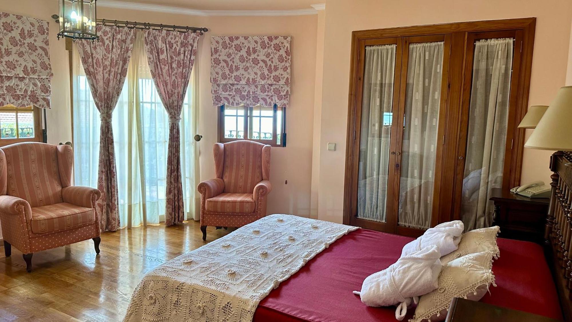 Hotel El Curro Burunchel Eksteriør billede